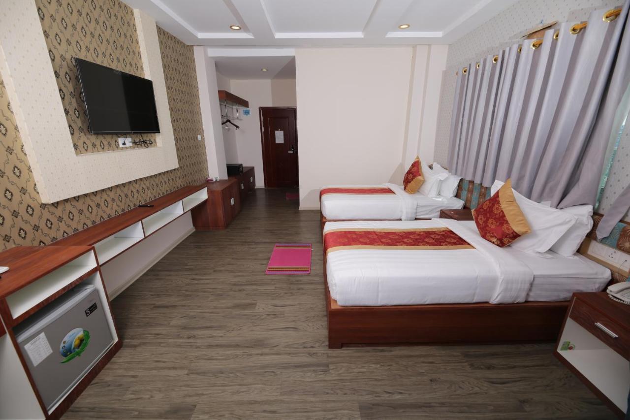 H Plus Hotel Yangon Luaran gambar