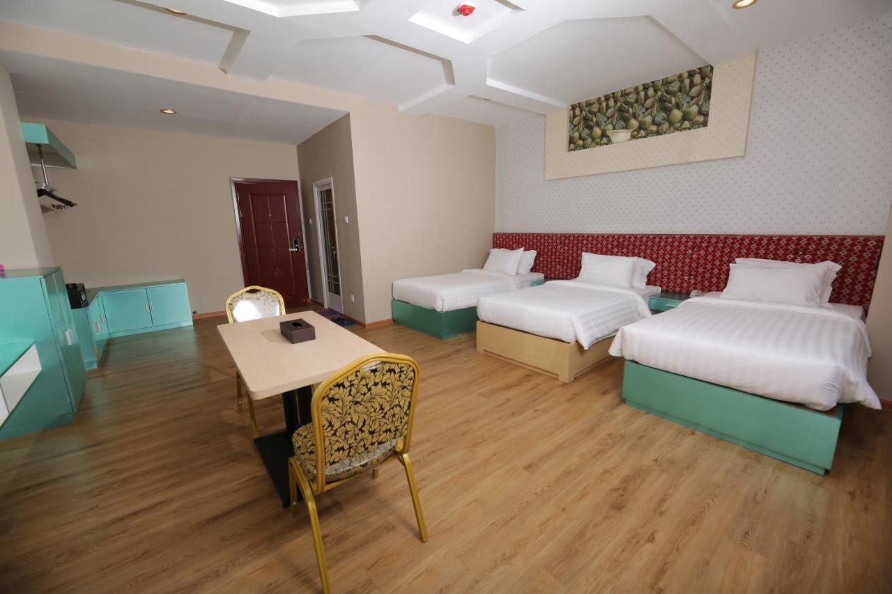 H Plus Hotel Yangon Luaran gambar