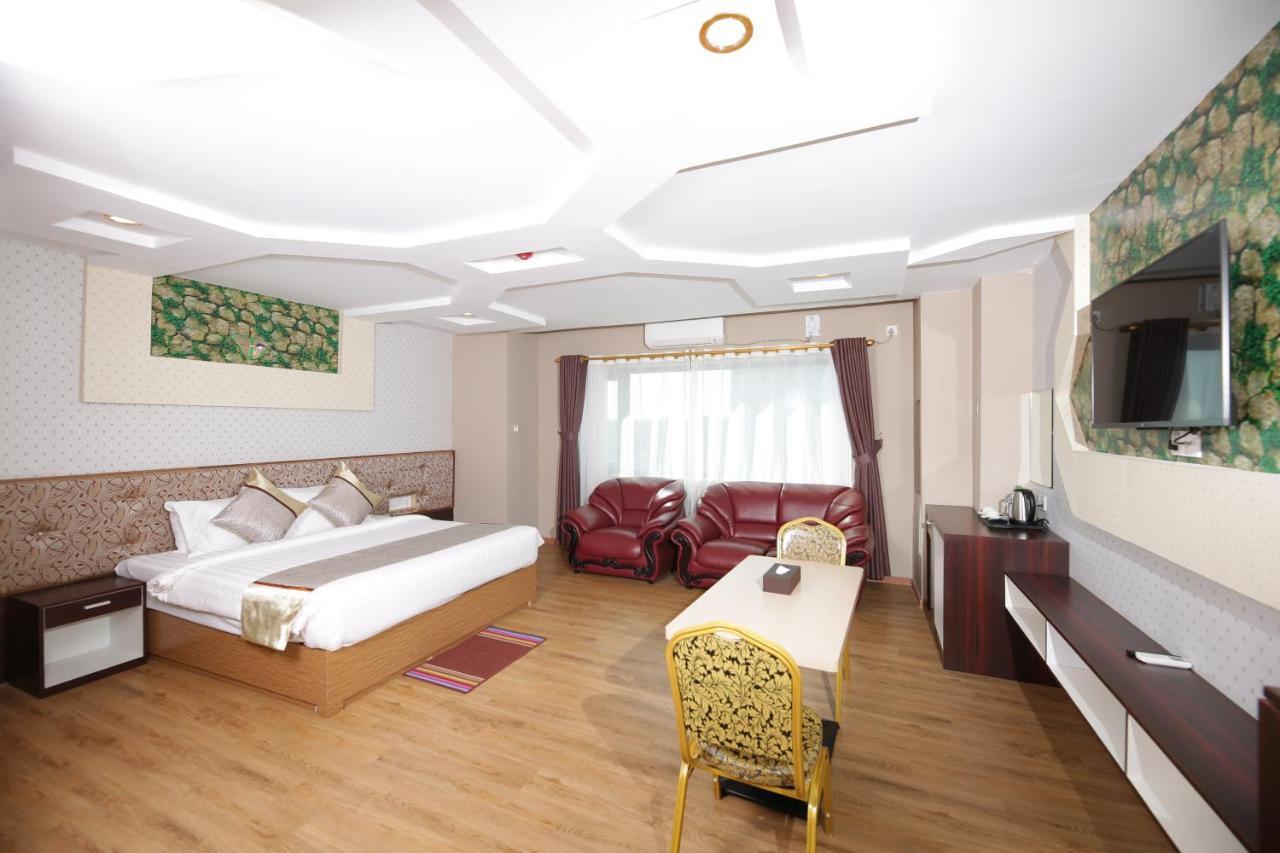 H Plus Hotel Yangon Luaran gambar